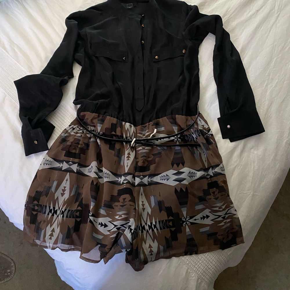 Long sleeve shorts button up jumper.  Dolce vita Medium runs a little small.